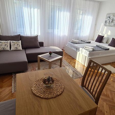All In One Studio Belgrado Buitenkant foto